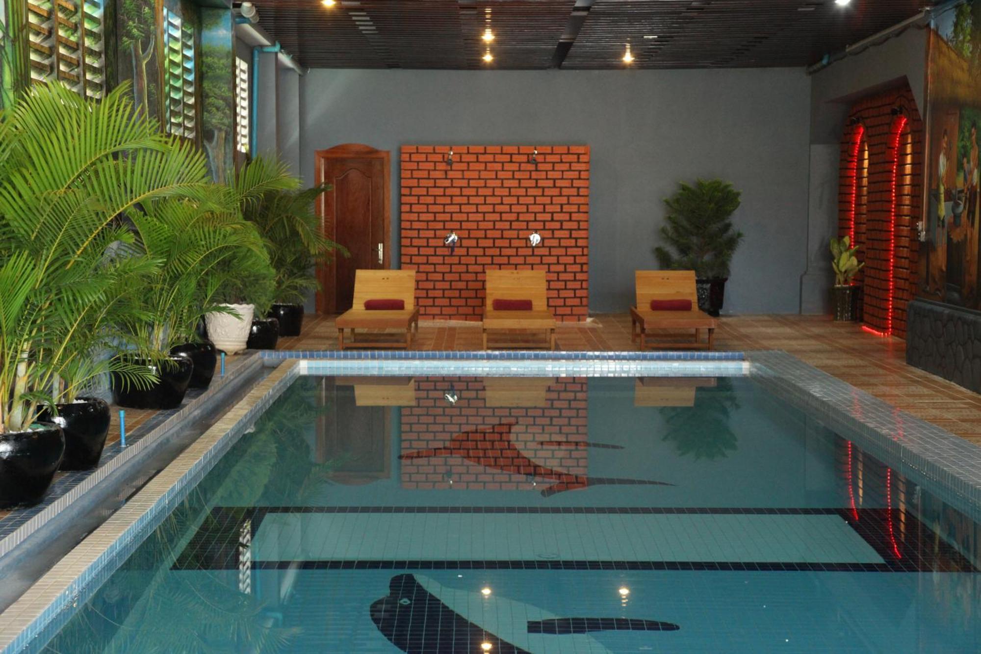King Fy Hotel Батамбанг Екстериор снимка